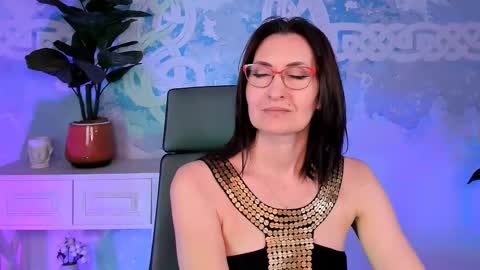 Snapshot of unatera chatting on October 14, 9:34 am UnaTera online show from October 14, 9:34 am