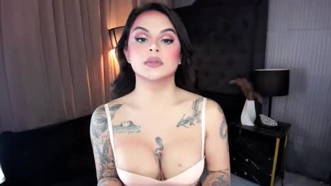 Lady tan online show from November 27, 4:36 pm