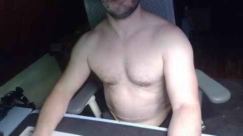 Under the desk online show from April 16, 9:39 pm