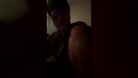 undiesguy93 online show from July 1, 7:50 am