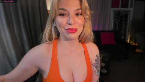 Carla online show from April 7, 6:43 pm