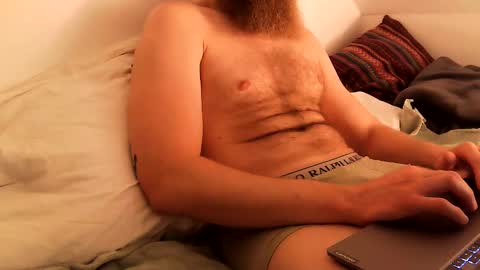 Snapshot of unknownbeard89 chatting on January 25, 12:47 pm unknownbeard89 online show from January 25, 12:47 pm