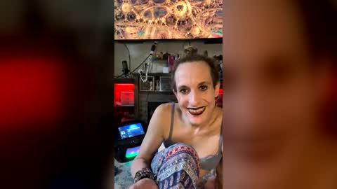 untamedpair online show from July 3, 3:55 am