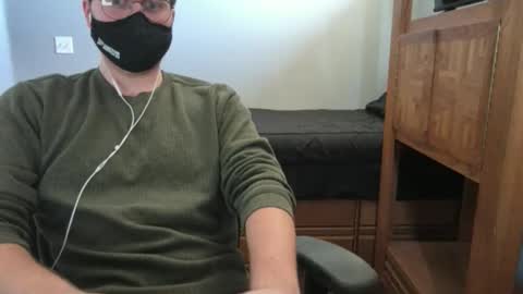 UrFavTwink online show from March 6, 5:12 pm