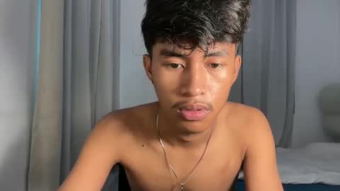 ur_fuckerbttm online show from February 28, 3:54 am