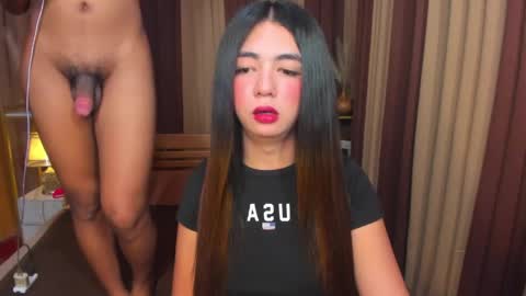 ur_girl_dwalker online show from May 10, 7:48 am