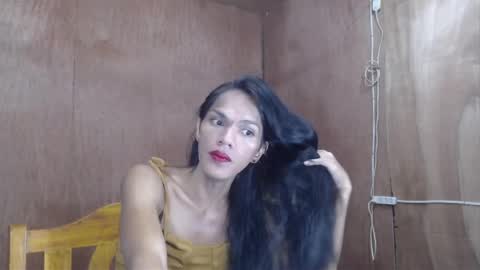 Ur Lovely Pricious online show from June 6, 11:49 am