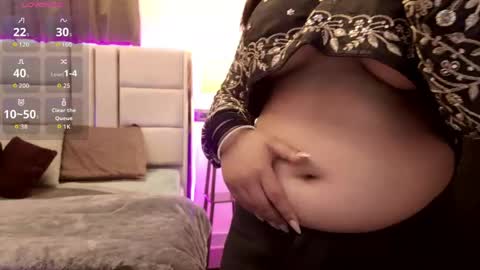 sakuraa online show from April 11, 6:01 pm