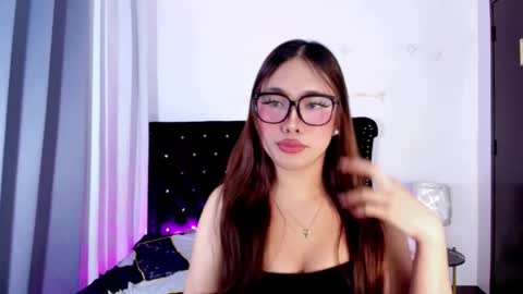 ur_sweet_ann online show from May 5, 5:51 pm