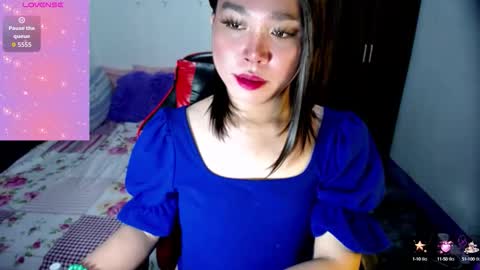 Snapshot of urasiansweet_cummer chatting on September 25, 3:46 am KENDRA online show from September 25, 3:46 am