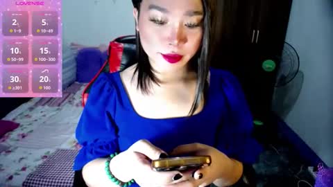 Snapshot of urasiansweet_cummer chatting on September 24, 3:35 am KENDRA online show from September 24, 3:35 am