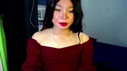 Snapshot of urasiansweet_cummer chatting on March 3, 3:41 am KENDRA online show from March 3, 3:41 am