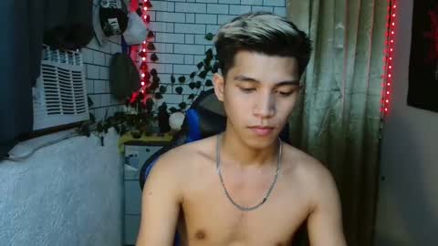 ASIANBBYBOY online show from November 14, 5:26 pm