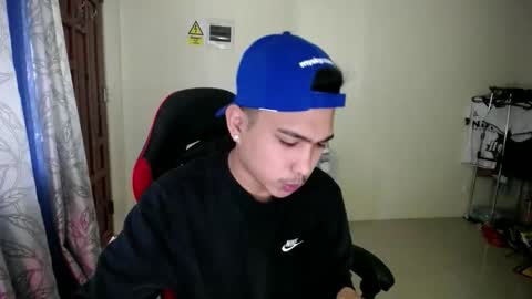 Dannie online show from December 3, 5:08 am