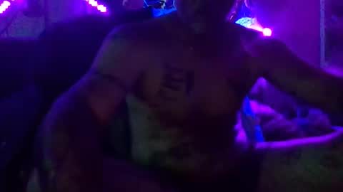 urdaddy875867 online show from April 29, 3:55 am