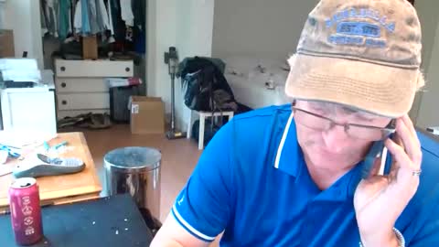 Gregor online show from October 6, 4:47 pm