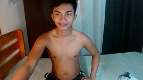 Snapshot of urguy_marco chatting on September 20, 9:23 am urguy_marco online show from September 20, 9:23 am