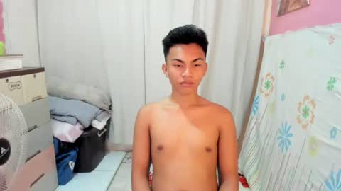 urguy_marco online show from August 7, 6:33 am