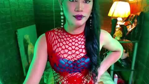 queen norelle online show from April 18, 5:15 pm