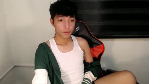 Ethan online show from May 29, 11:25 pm