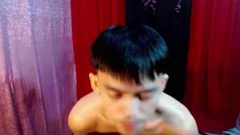 urhunky_boy online show from June 3, 8:14 pm