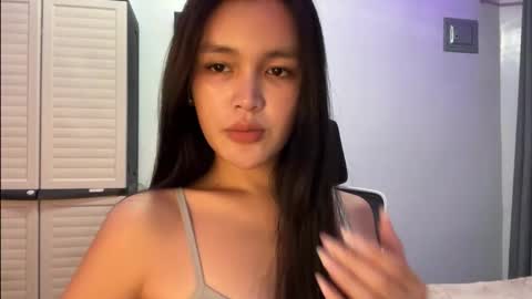 Amira online show from October 22, 12:47 am