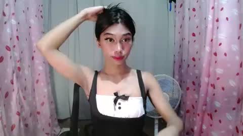 urloverjasmine_xx online show from April 13, 4:00 pm