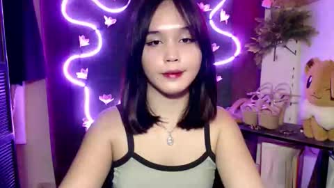 Pia online show from November 1, 9:25 pm