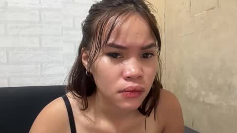 ursexypinayy online show from December 15, 4:19 am