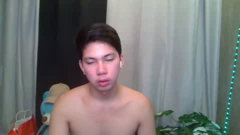 ursweet_jade online show from April 6, 12:41 am