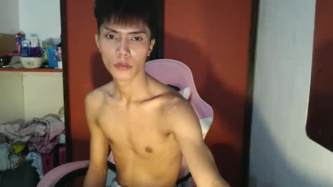 mark online show from April 24, 12:23 am
