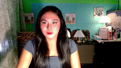 YOURGIRLCAMILLA online show from November 30, 4:08 am