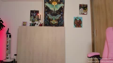    online show from March 8, 2:15 am