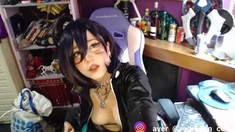 --Lucy-- online show from October 23, 5:47 pm