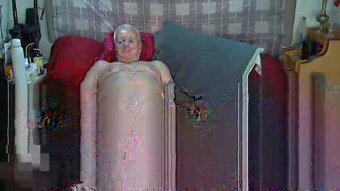 usednotbroken1 online show from February 20, 6:32 pm