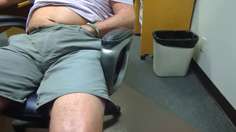 useemie online show from October 7, 6:26 pm