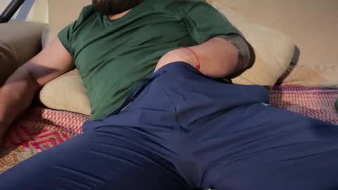 user1990jr online show from September 28, 4:21 am