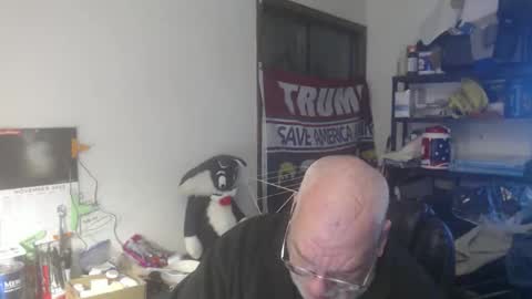 Eric online show from November 2, 2:44 am