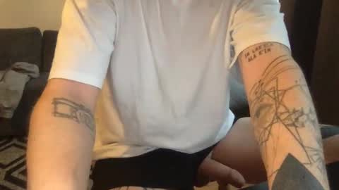 uwantitno online show from December 9, 7:28 am