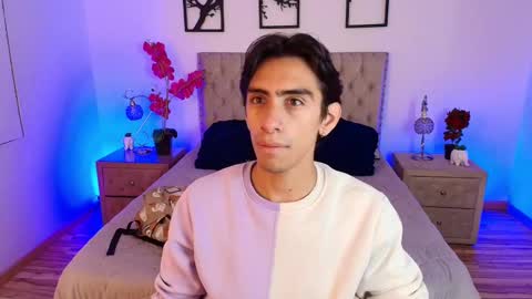 UYUKIE online show from October 15, 11:55 am