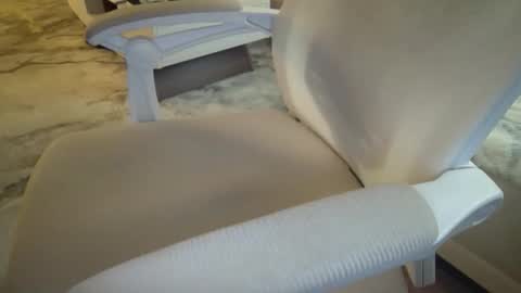v27370961 online show from June 11, 5:16 am