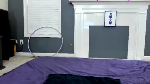 V online show from July 8, 9:51 pm