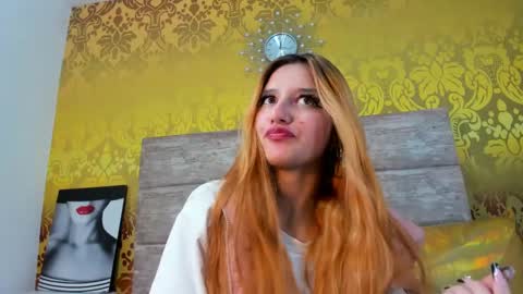 vaaiolett_12 online show from February 1, 3:39 pm