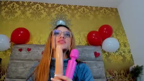 vaaiolett_12 online show from February 18, 6:04 pm