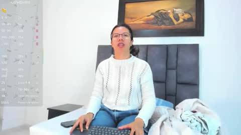 Vahiolet smith online show from June 9, 3:28 am