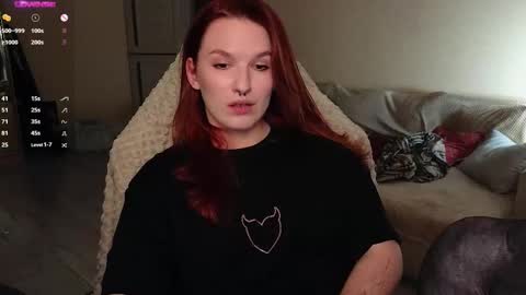 Val online show from October 26, 7:24 pm