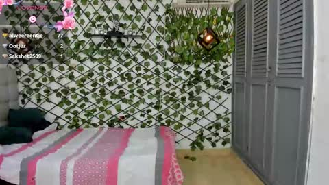 Valentina online show from January 18, 1:20 pm