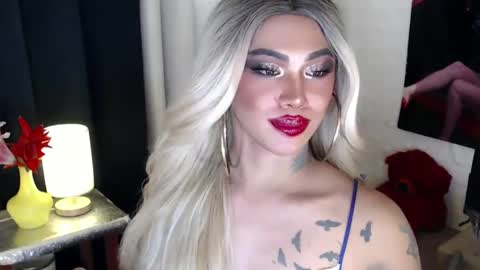 Amanda online show from March 11, 7:14 am