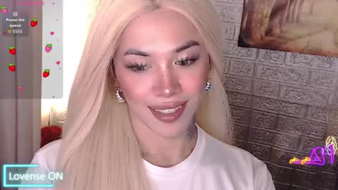 Amanda online show from November 23, 7:01 pm