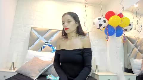 VALENTINA online show from June 18, 11:59 am